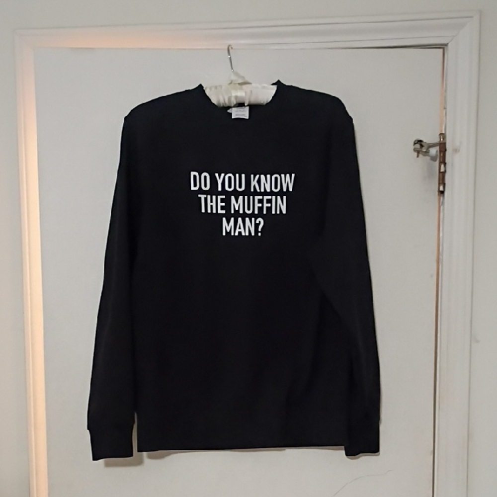 Makers Market Muffin Man Black Crewneck Sweater M